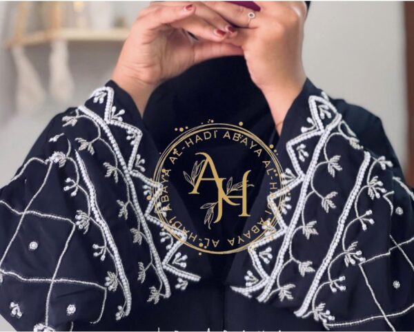 Handwork sleeves abaya