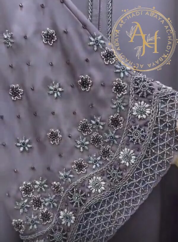 handwork sleeves abaya - Image 3