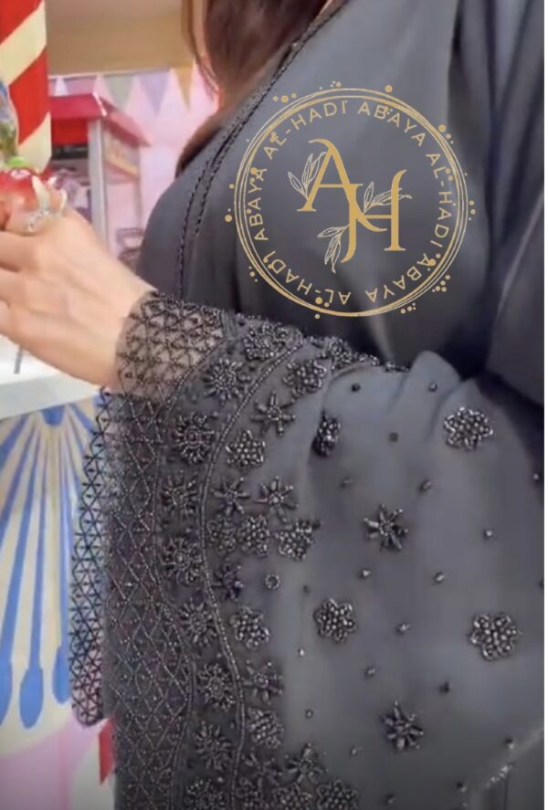 handwork sleeves abaya - Image 4