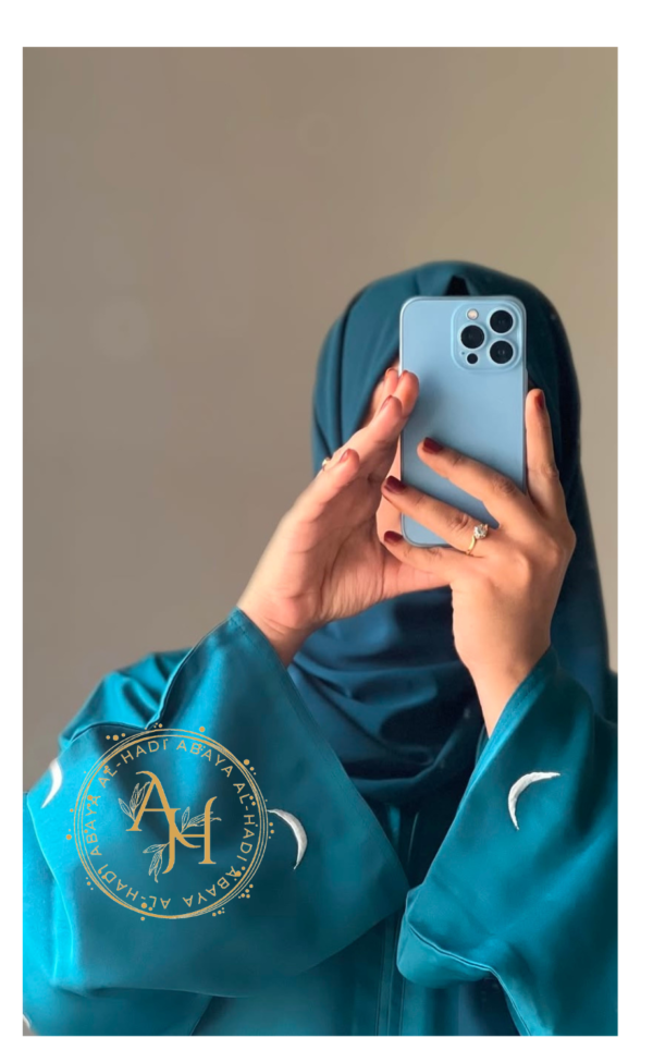 Moon abaya - Image 2