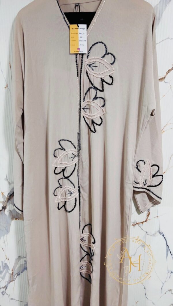 Handwork flower abaya - Image 2