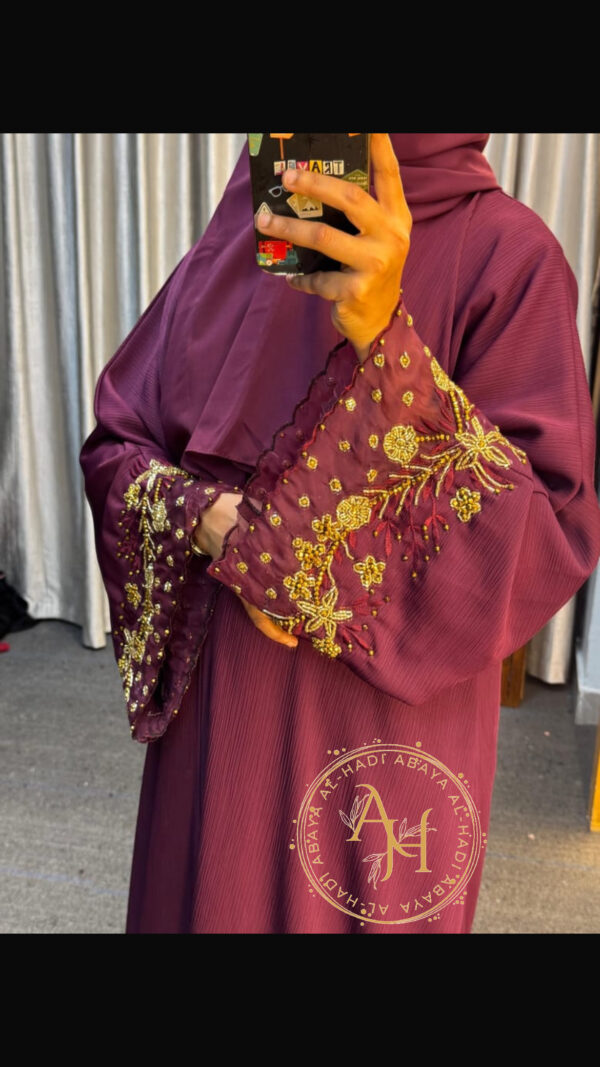 Handwork sleeves abaya