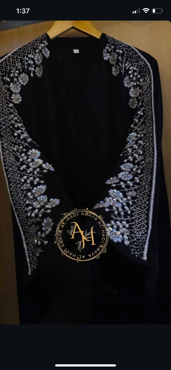 Handwork sleeves abaya